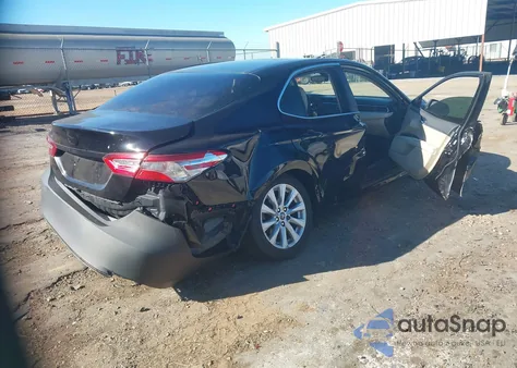 2018 Toyota Camry Le из США, поврежденный, VIN 4T1B11HKXJU054641
